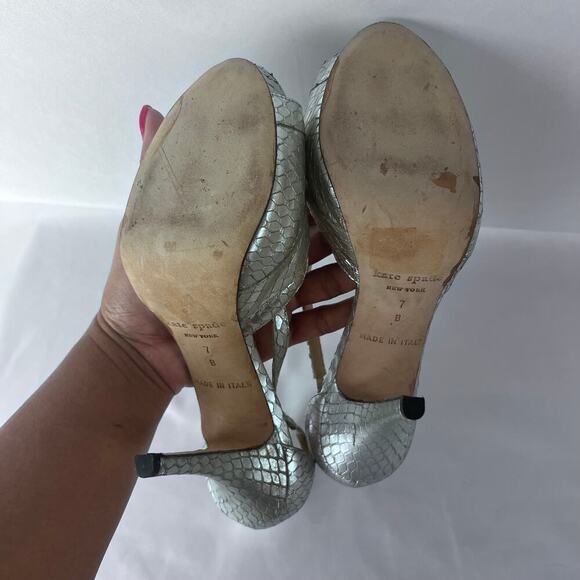 KATE SPADE Open Toe Gold Metallic Snake Skin Stamped Heels Women's Sz7 B - Picture 8 of 9